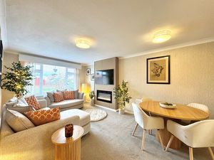 Photo 16- click for photo gallery